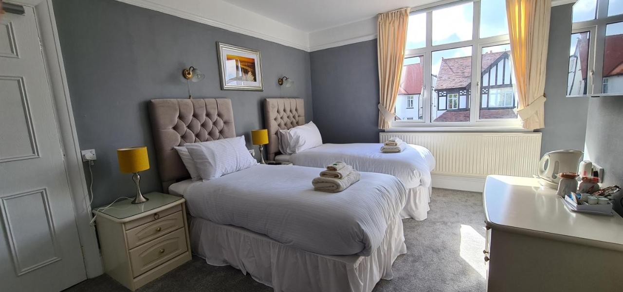 Sunnycroft Private Hotel لاندودنو المظهر الخارجي الصورة